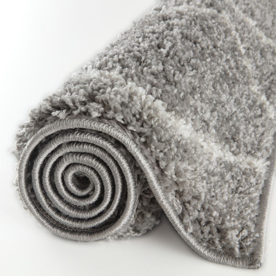 Moroccan Shaggy Grey rug plush rug combines softness, durability