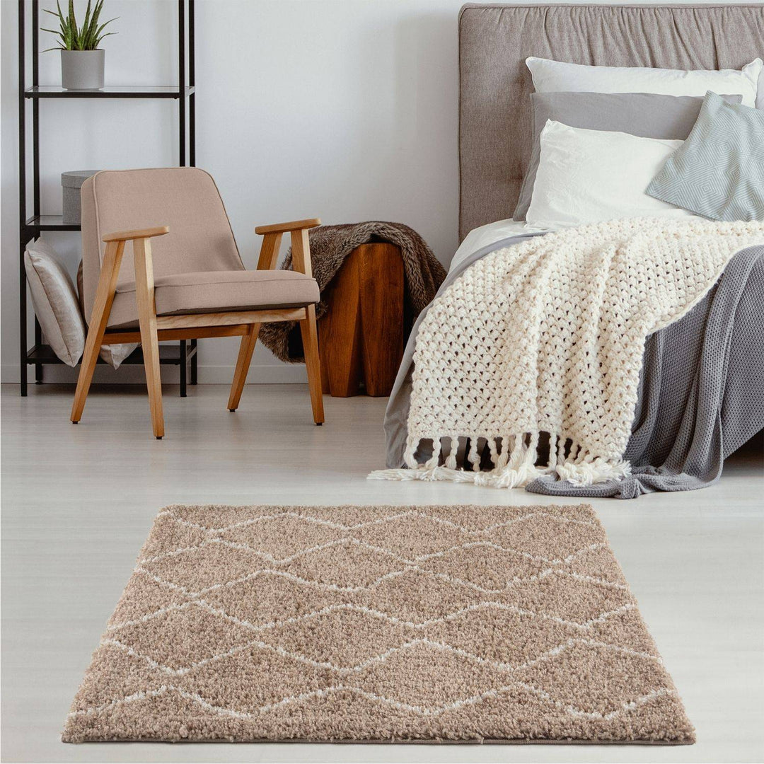 Shaggy rug Beige colour High Quality Elegant Moroccan Pattern