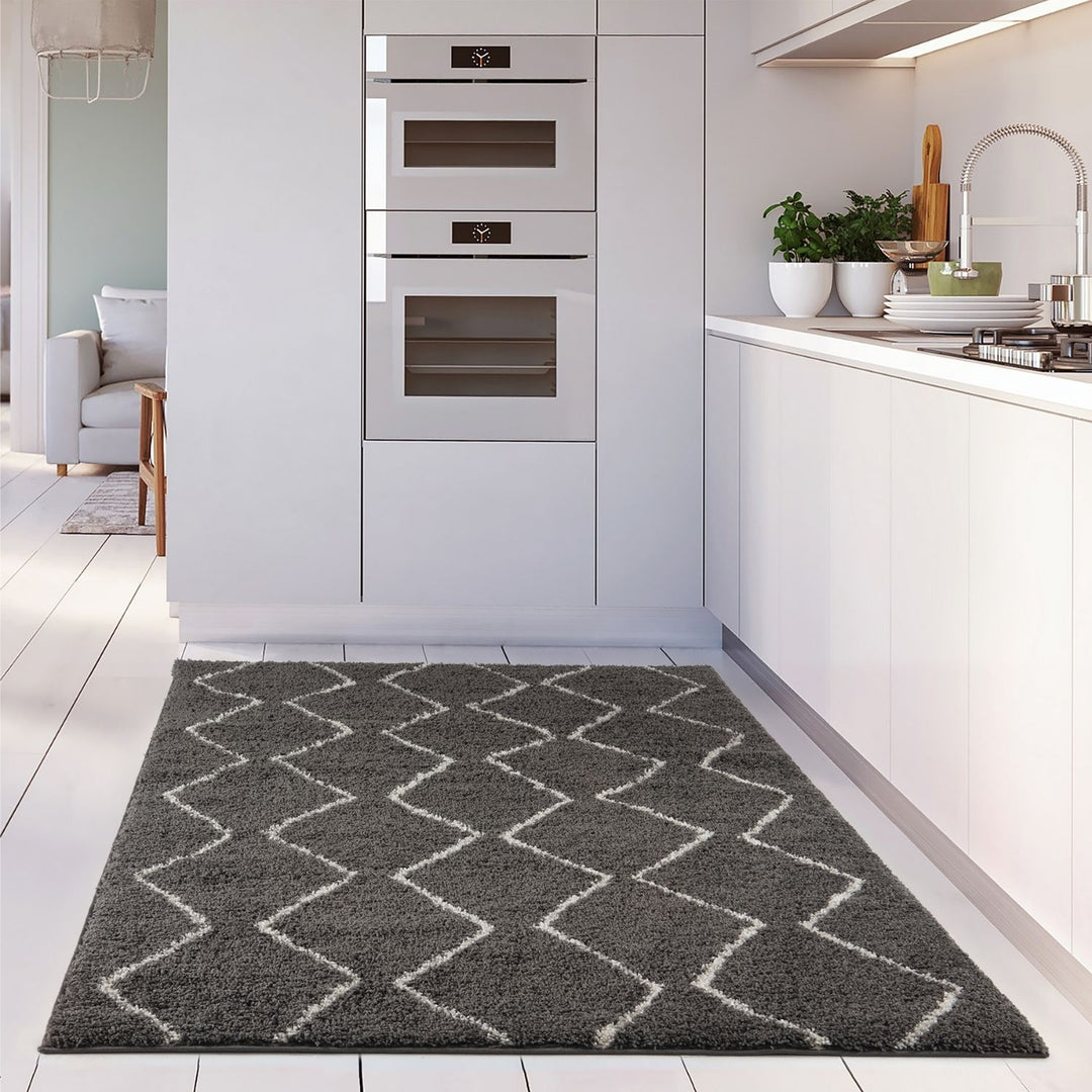 Shaggy Dark grey rug High Qualit Elegant Moroccan Pattern Suitable for Floor heating
