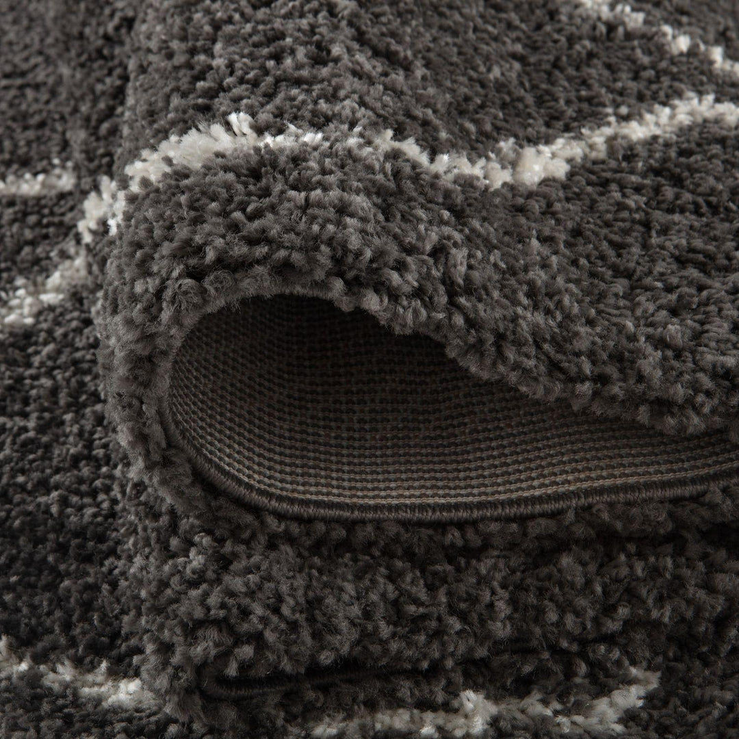 Shaggy Dark grey rug High Qualit Elegant Moroccan Pattern Suitable for Floor heating