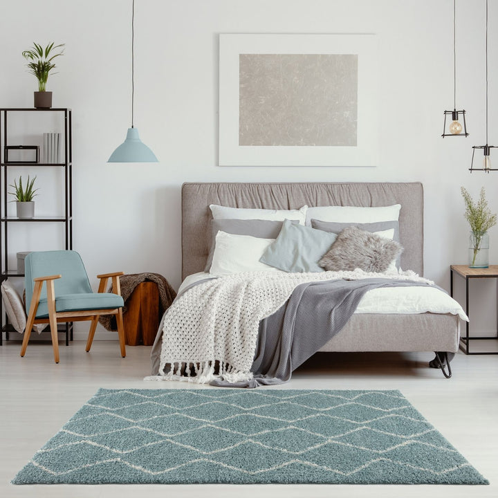 Moroccan-style thick shaggy rug, With a deep 30 mm pile, non-shedding, pet-friendly