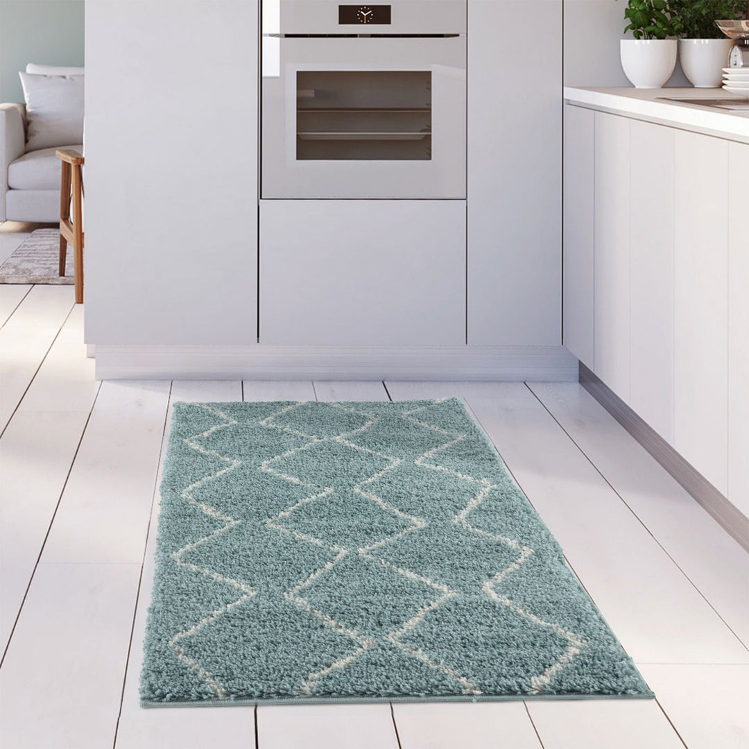 Moroccan-style thick shaggy rug, With a deep 30 mm pile, non-shedding, pet-friendly
