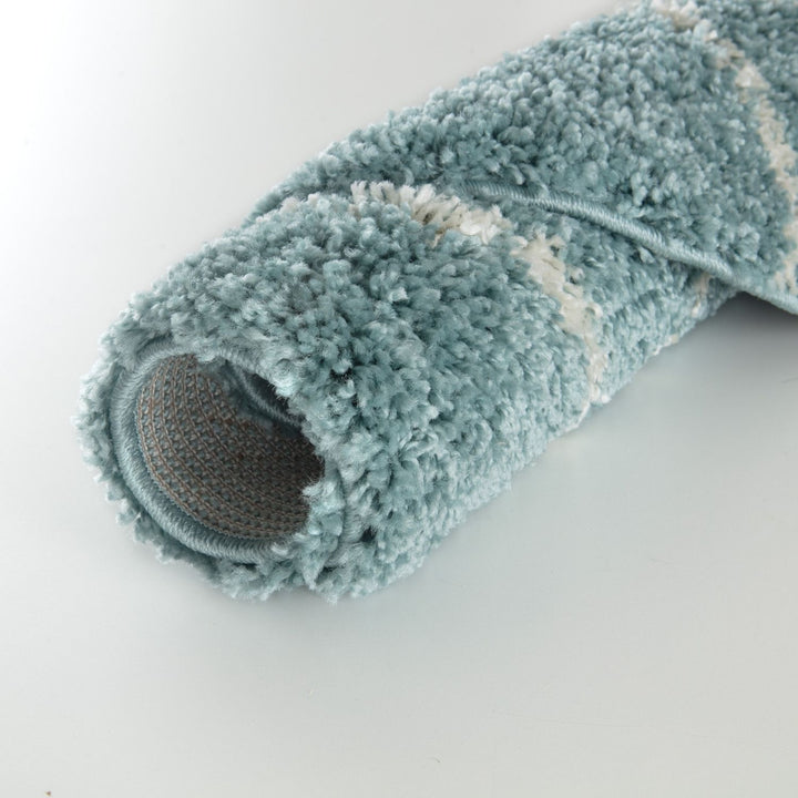 Moroccan-style thick shaggy rug, With a deep 30 mm pile, non-shedding, pet-friendly