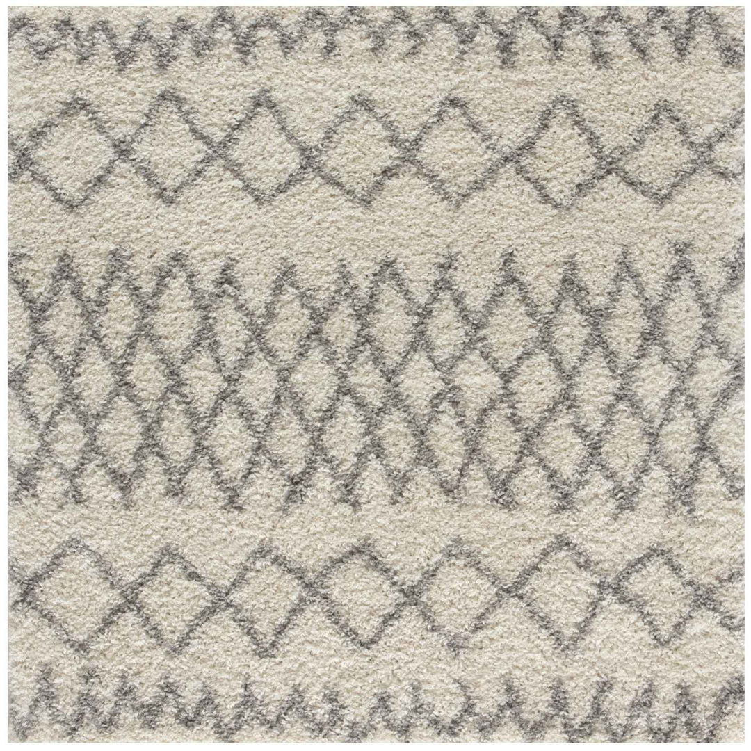 Moroccan Grey Ivory colours rug non-shedding, pet-friendly, and easy to clean