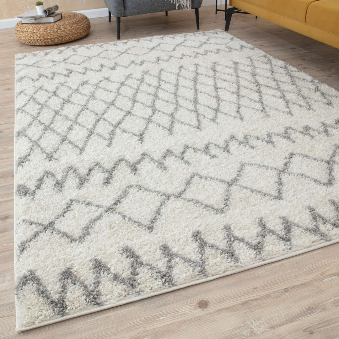 Moroccan Grey Ivory colours rug non-shedding, pet-friendly, and easy to clean