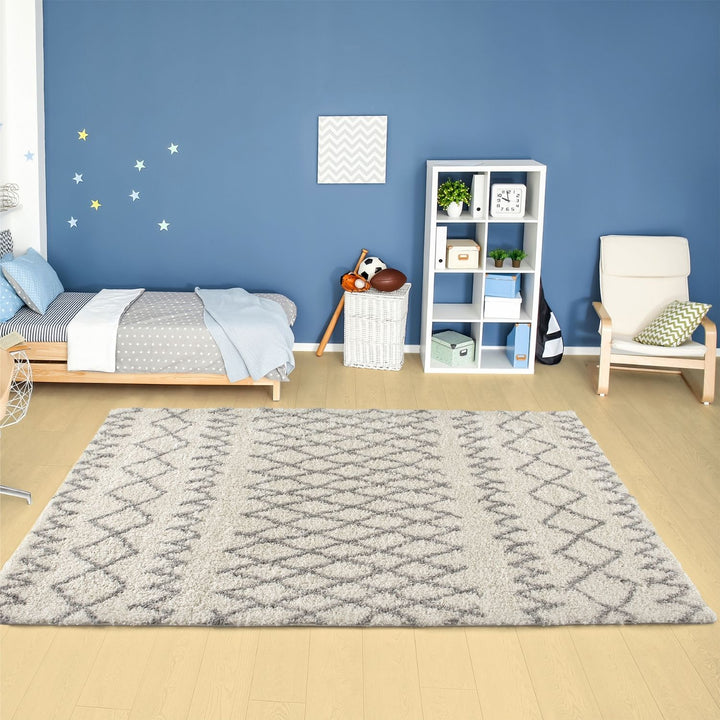 Moroccan Grey Ivory colours rug non-shedding, pet-friendly, and easy to clean