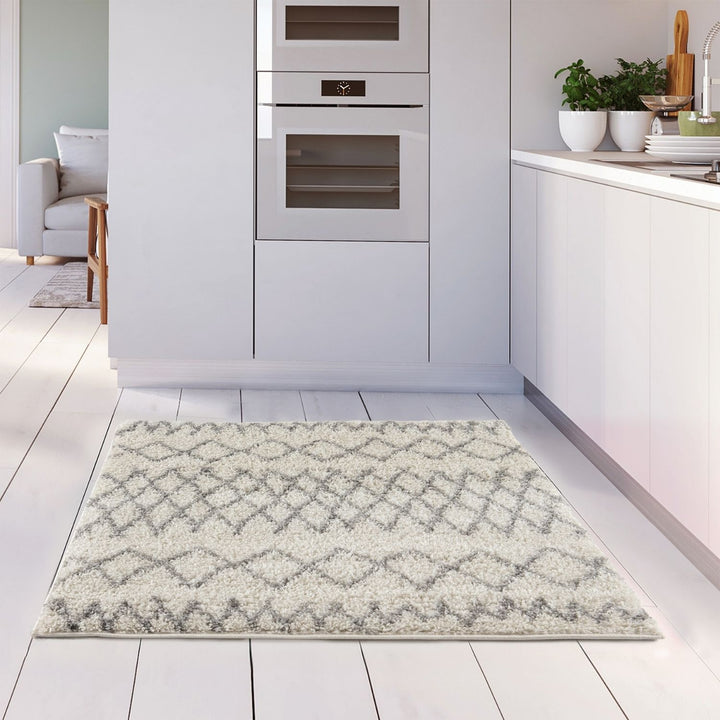 Moroccan Grey Ivory colours rug non-shedding, pet-friendly, and easy to clean