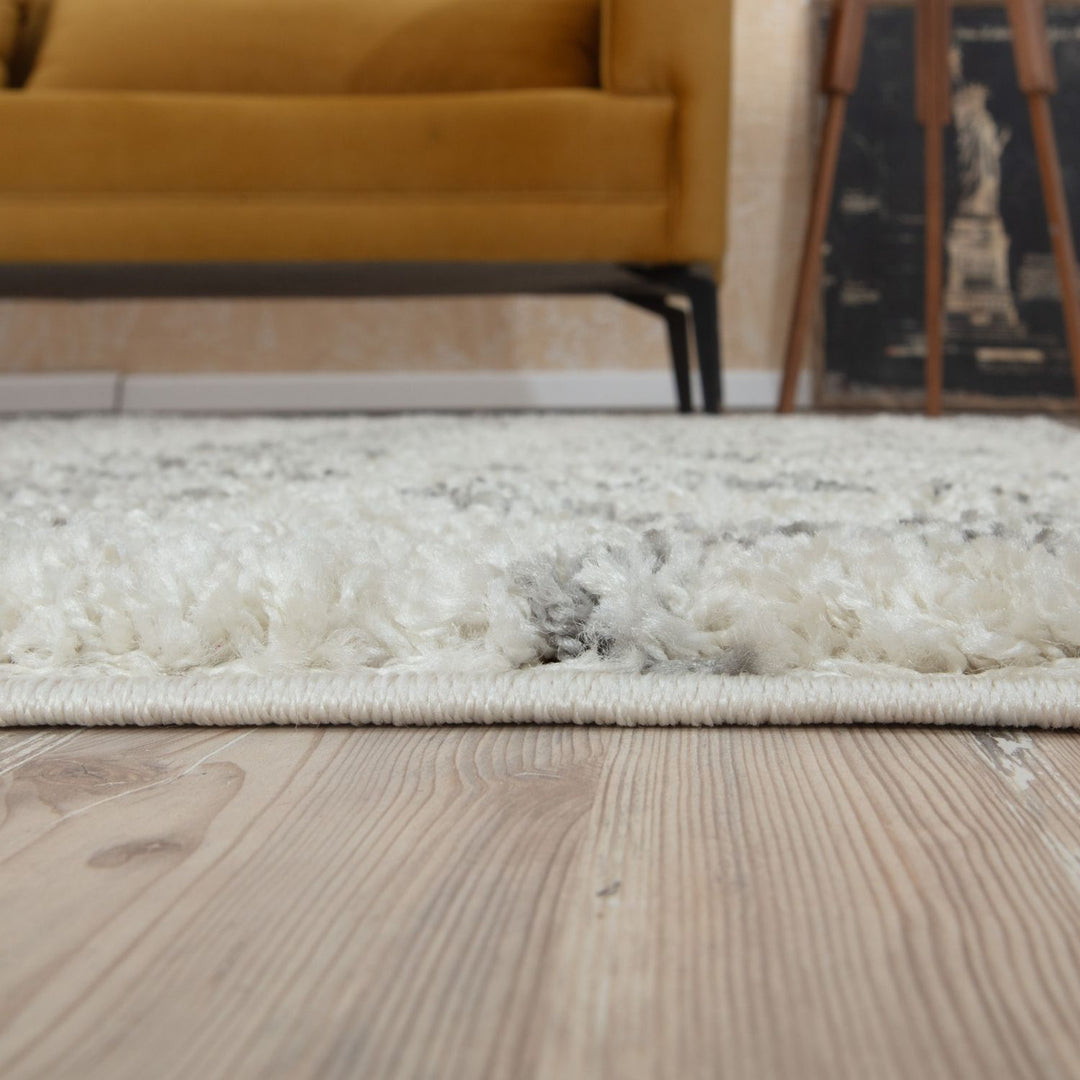 Moroccan Grey Ivory colours rug non-shedding, pet-friendly, and easy to clean
