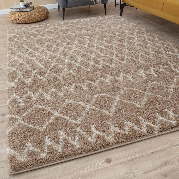 Beige Shaggy rug High Quality Elegant Moroccan Pattern