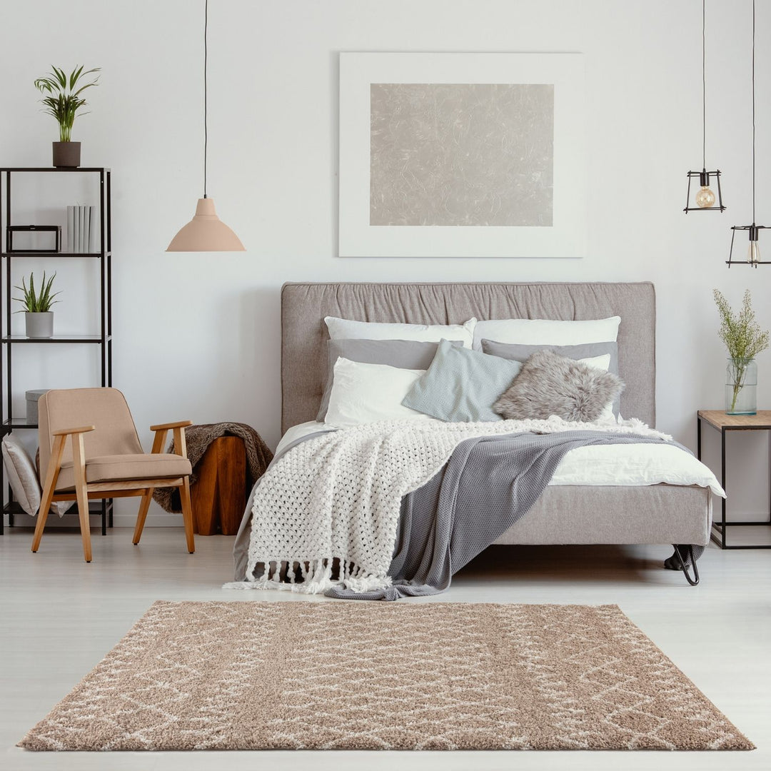 Beige Shaggy rug High Quality Elegant Moroccan Pattern