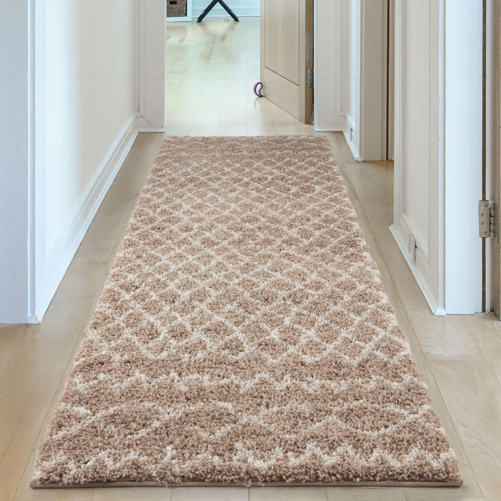 Beige Shaggy rug High Quality Elegant Moroccan Pattern