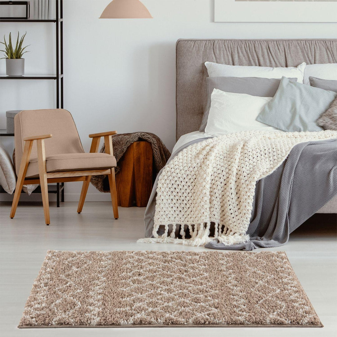 Beige Shaggy rug High Quality Elegant Moroccan Pattern