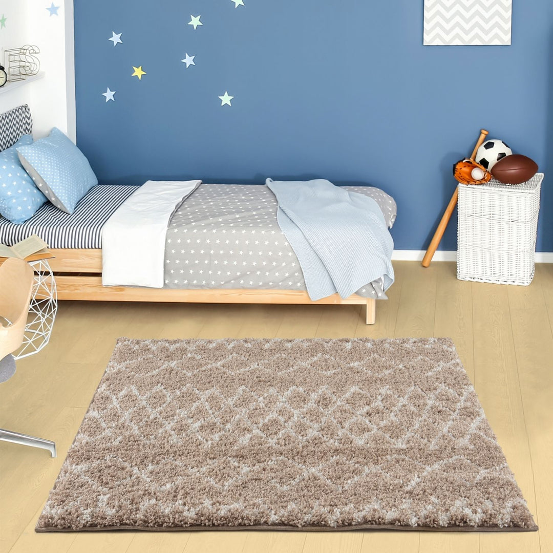 Beige Shaggy rug High Quality Elegant Moroccan Pattern