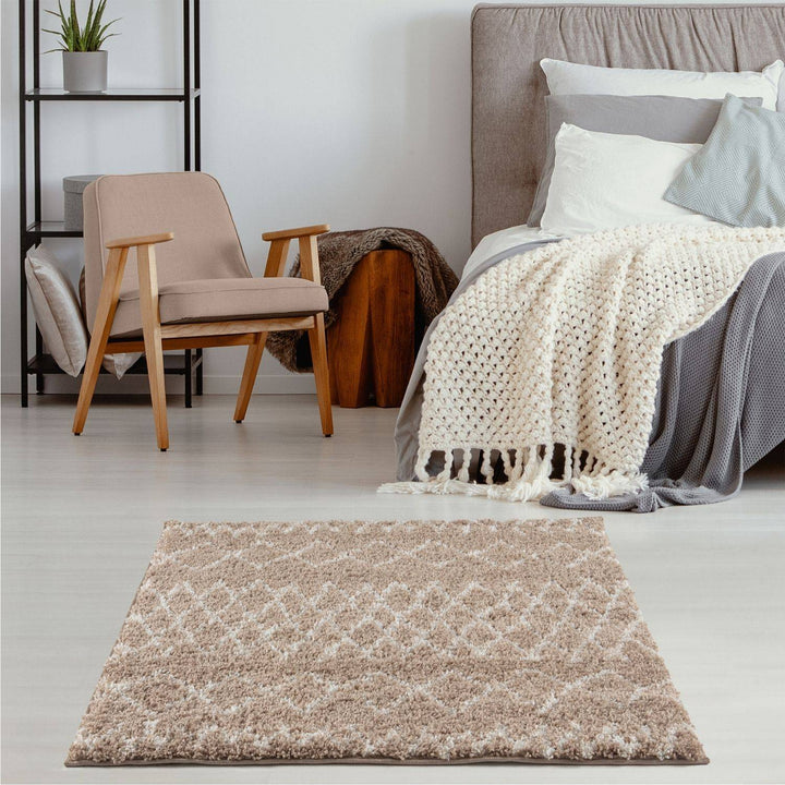 Beige Shaggy rug High Quality Elegant Moroccan Pattern