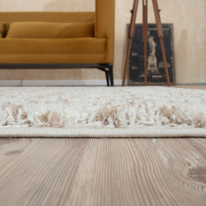 Moroccan Beige Ivory rug non-shedding, pet-friendly, and easy to clean