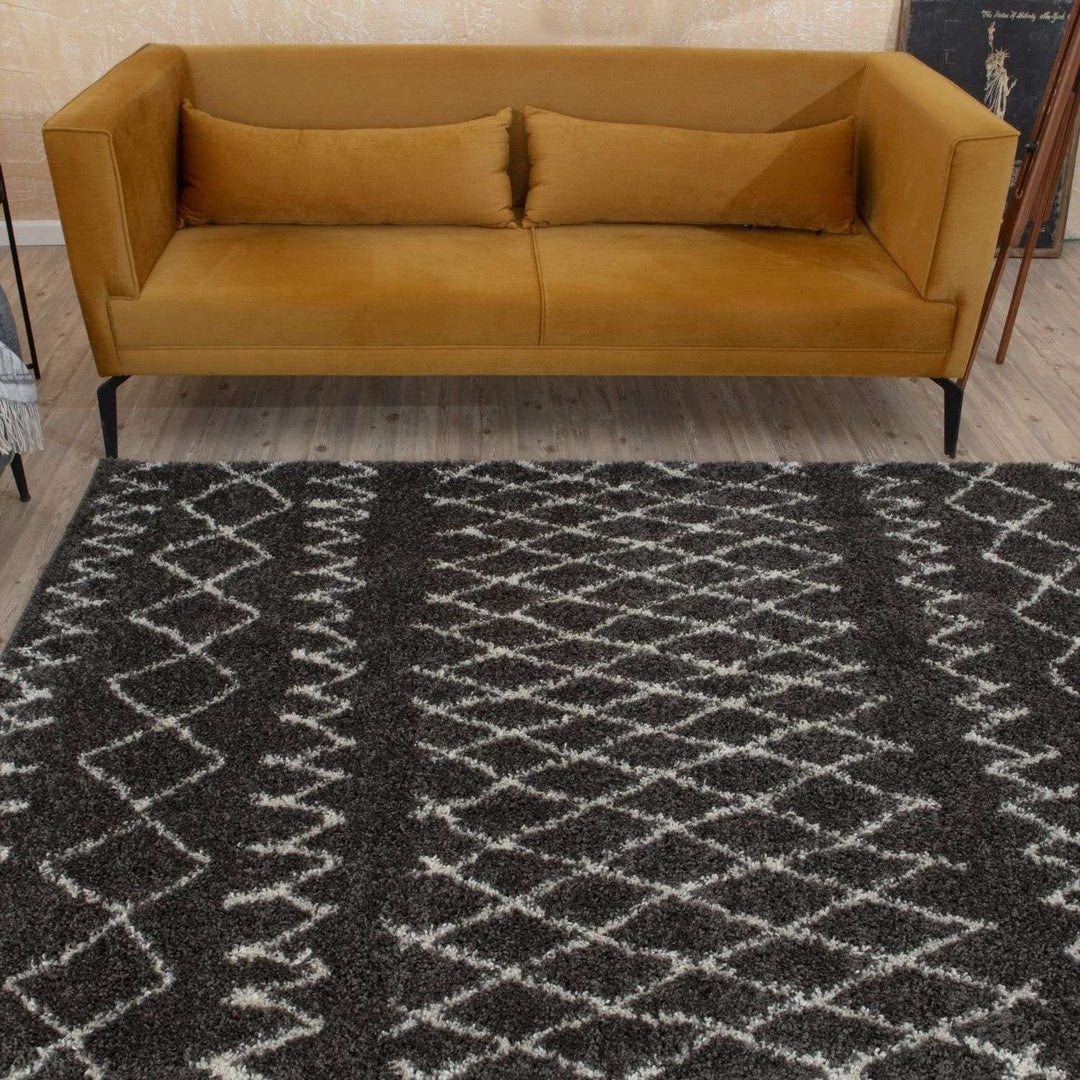 Moroccan dark grey shaggy rug non-shedding, pet-friendly, and easy to clean