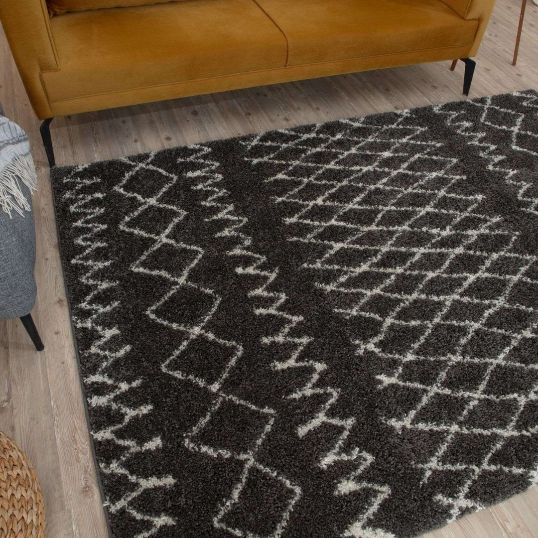 Moroccan dark grey shaggy rug non-shedding, pet-friendly, and easy to clean