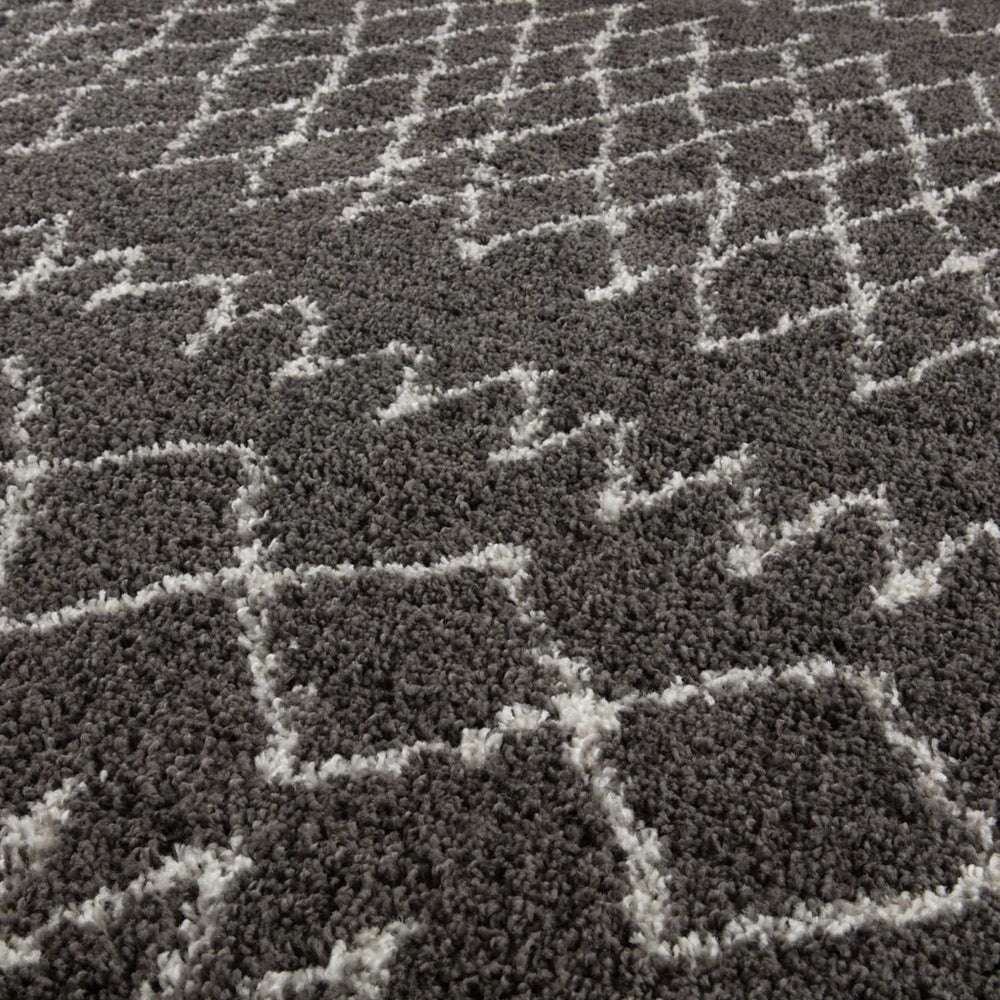 Moroccan dark grey shaggy rug non-shedding, pet-friendly, and easy to clean