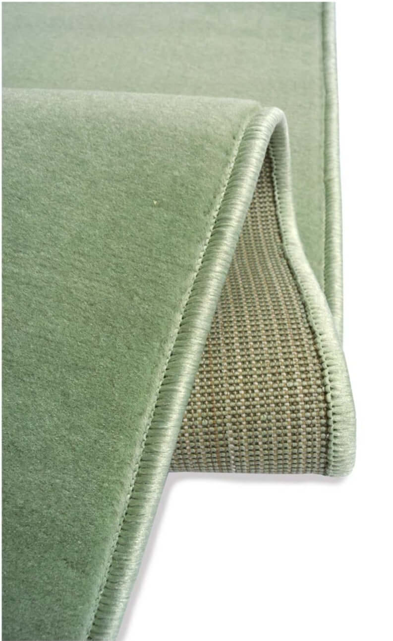 Solid Design Living Room Rug in Green