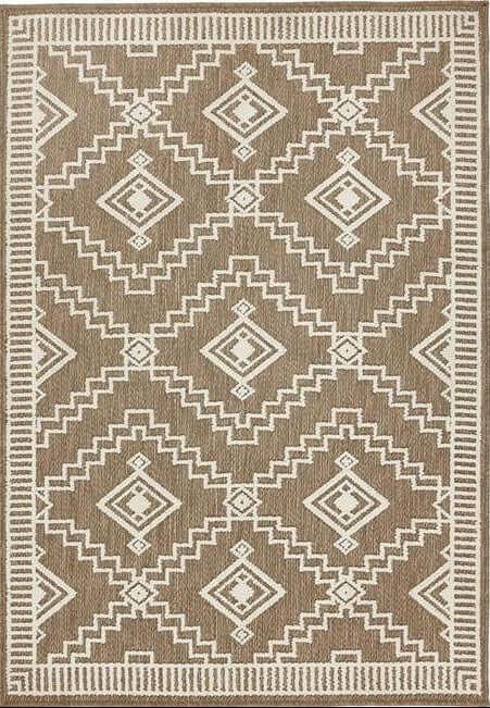 The Rustic Rug Diamond Design: Polyester Pile for Any Room