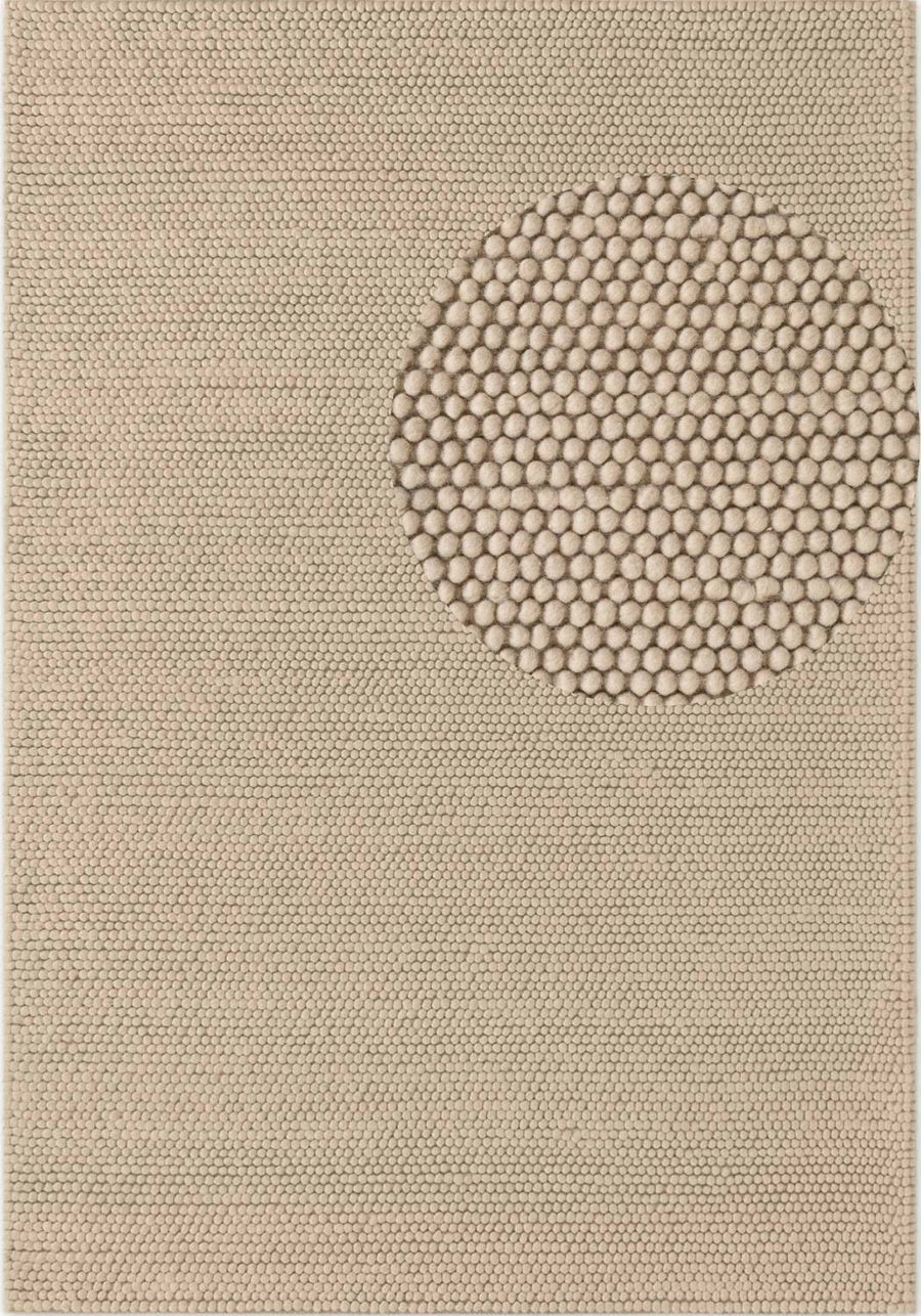 Beige rug with a central circular pattern