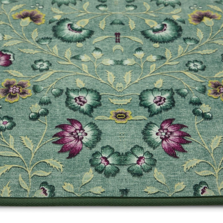 Eco-Washable Blossoming Vines Rug