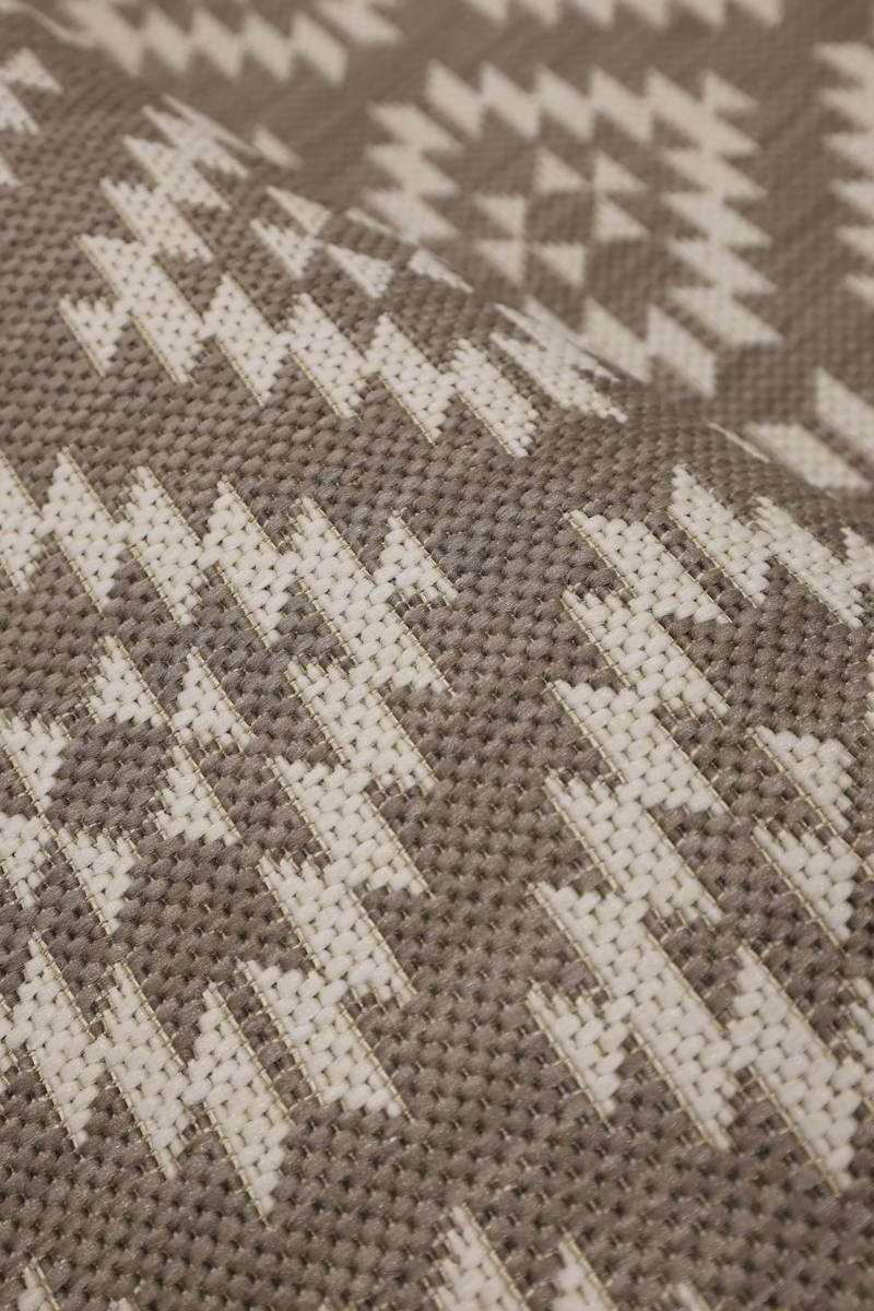 County Genesis Rug Diamond Design – Indoor/Outdoor Use