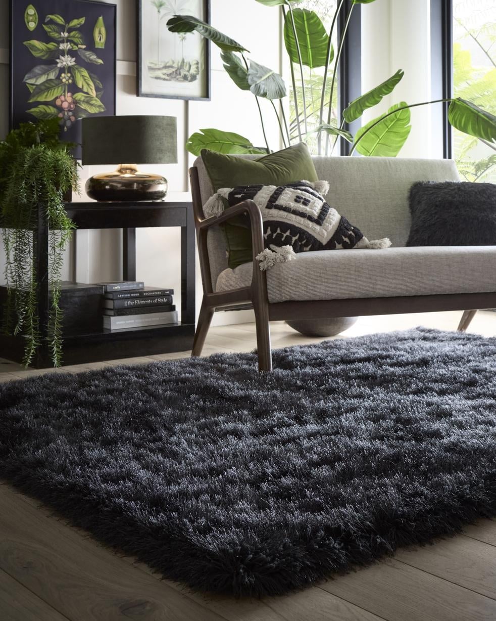 Extravagance Dark Grey Shaggy Rug