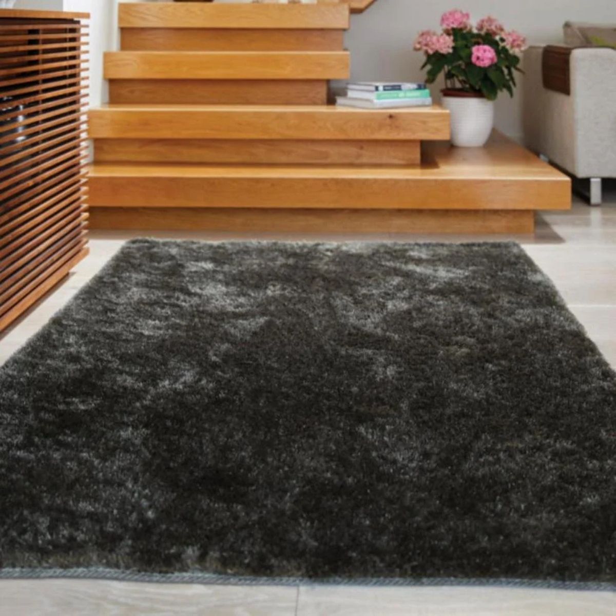 The Rugs Quality Glamour Shaggy Hand-Tufted Rug - Stylish