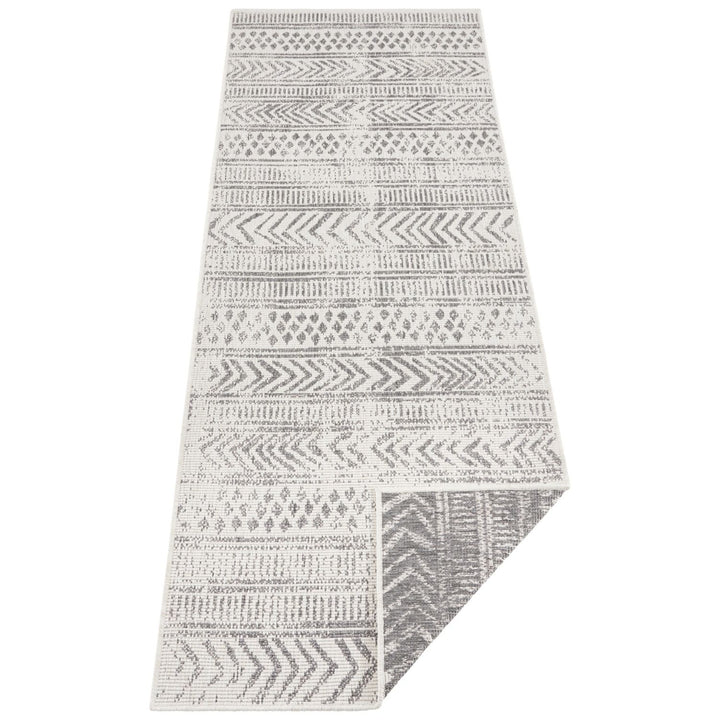 Indoor-Outdoor Reversible Geometric Grey Rug