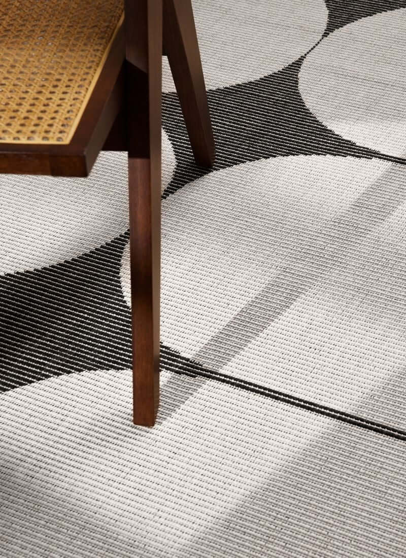 The Rugs Reversible Weatherproof Indoor-Outdoor Rug