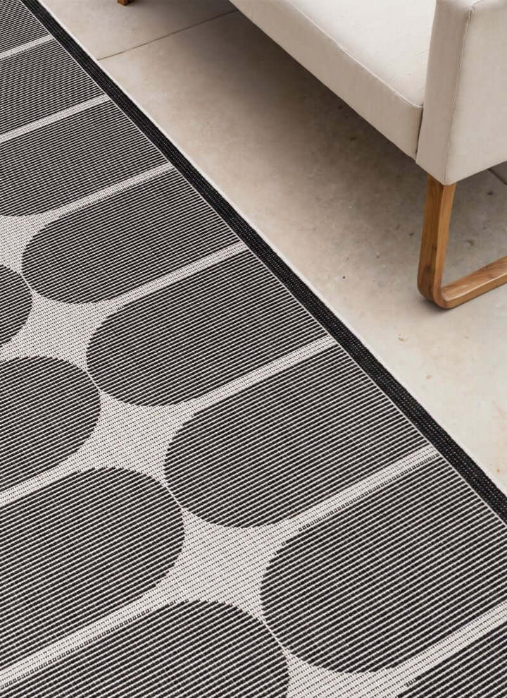 The Rugs Reversible Weatherproof Indoor-Outdoor Rug