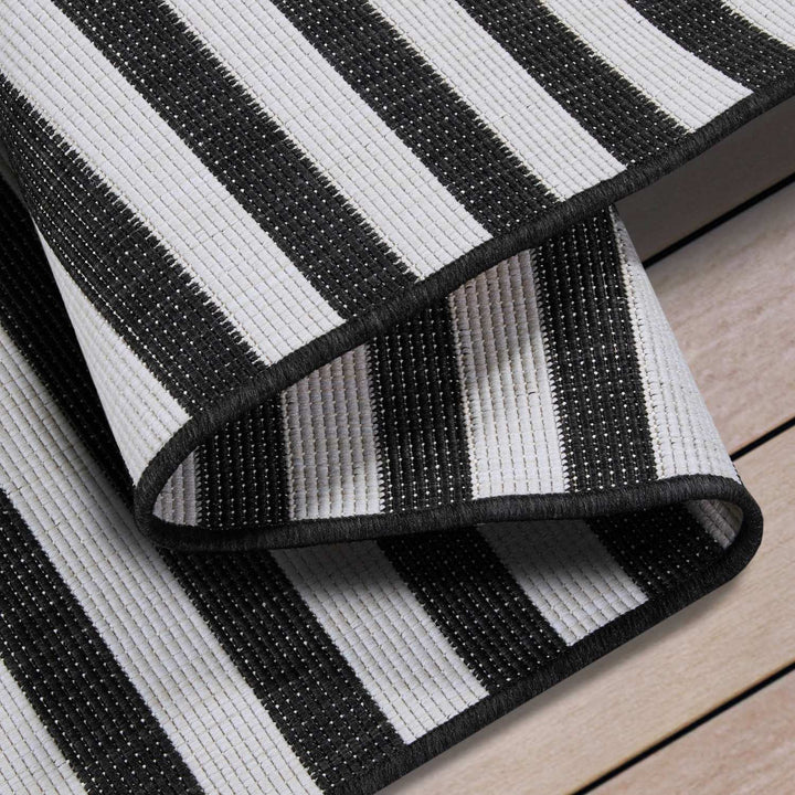 Flat-Woven Reversible Indoor &amp; Outdoor Viela Rug, weatherproof, jet wash, polypropylene rug, horizontal striped design rug.