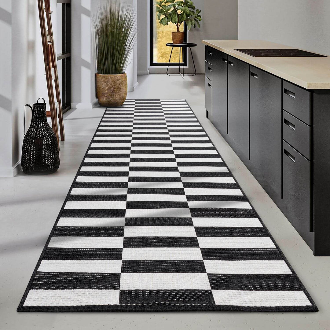 Flat-Woven Reversible Indoor &amp; Outdoor Viela Rug, weatherproof, jet wash, polypropylene rug, horizontal striped design rug.
