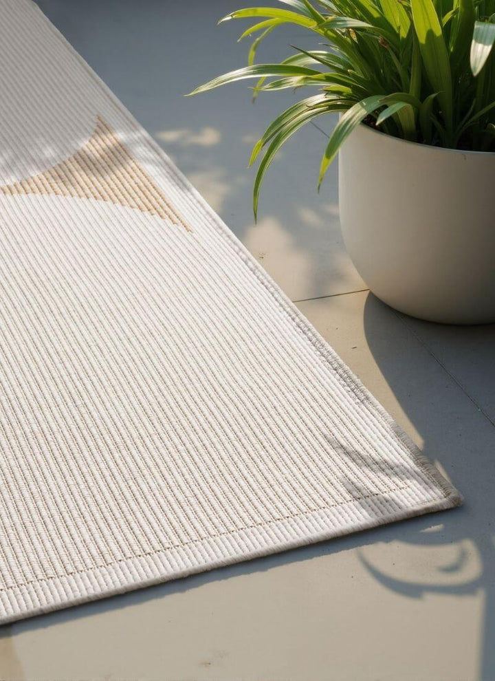 The Rugs Reversible Weatherproof Indoor-Outdoor Rug