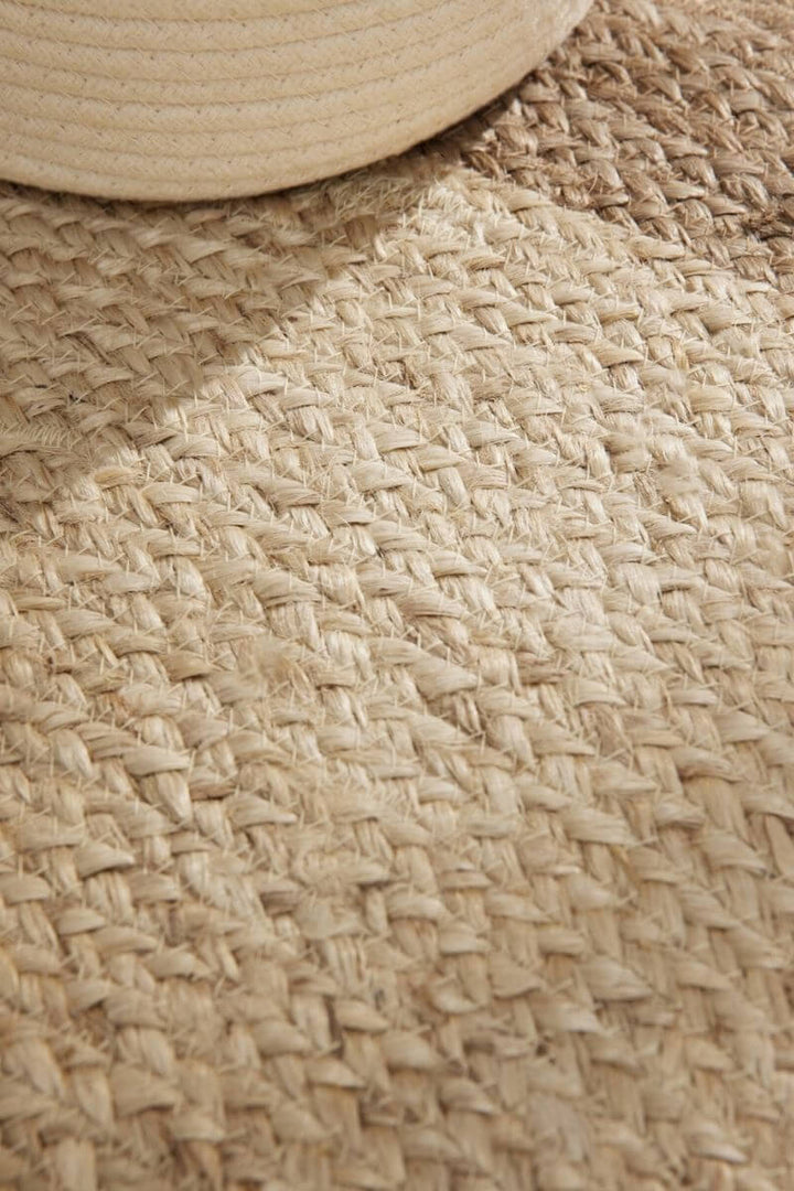 The Rugs Jutta Natural Round Jute Rug - Stylish & Comfort