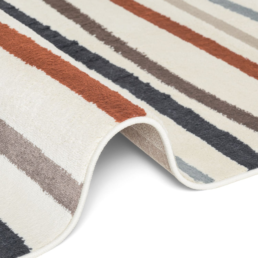Striped Fun design kids rug, easy care.