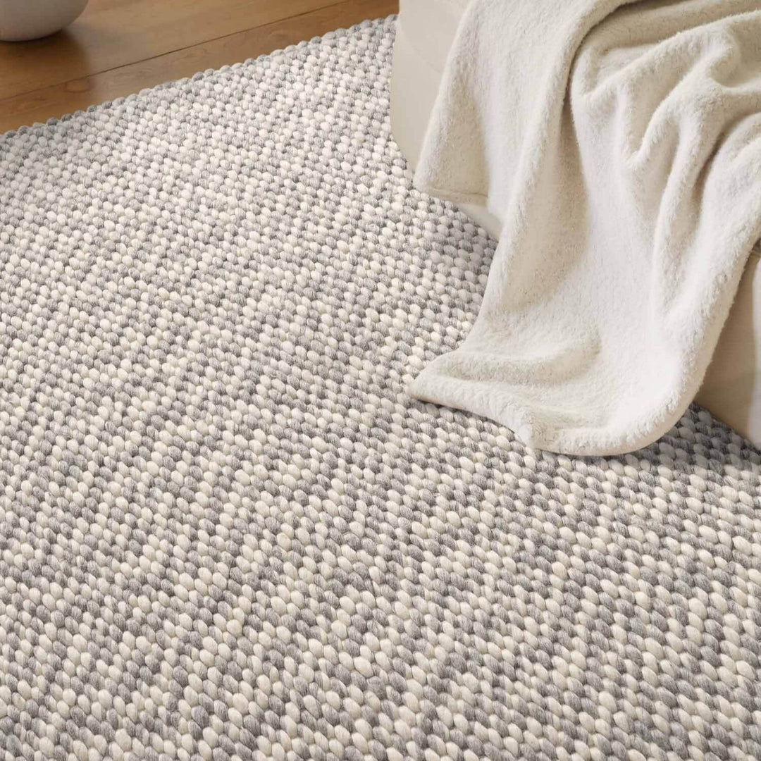Wool Beans Rug Natural Cream Grey hand-woven, heating insulting rug