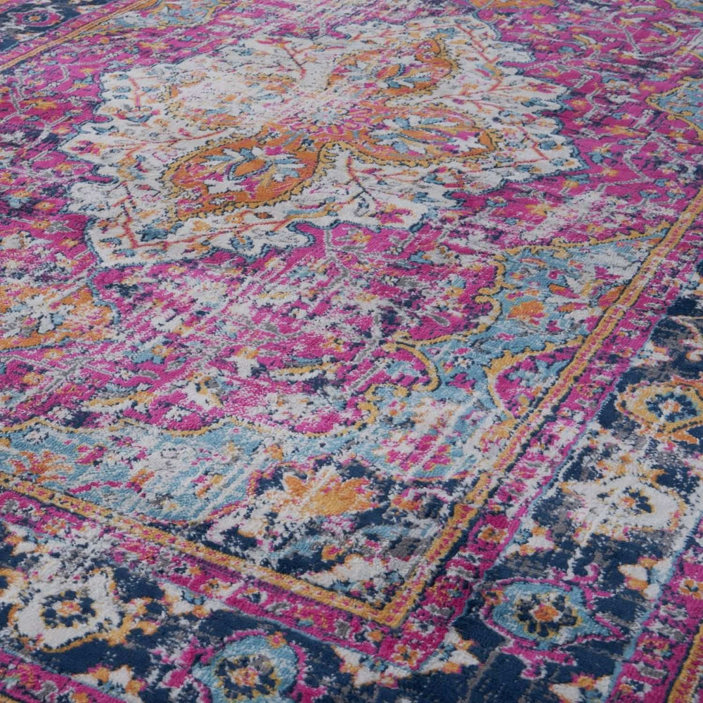 Living Room Rug Vintage Bordered in Multicolour