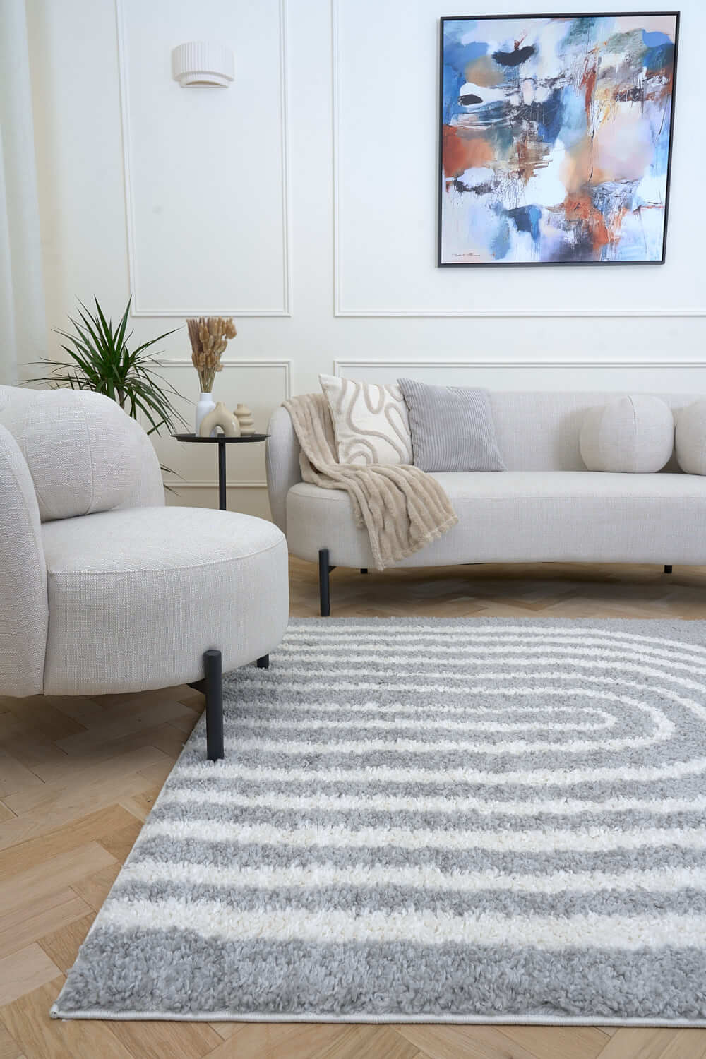 Moodi Shaggy Grey Rug, scandinavian design, underfloor heating | THE RUGS