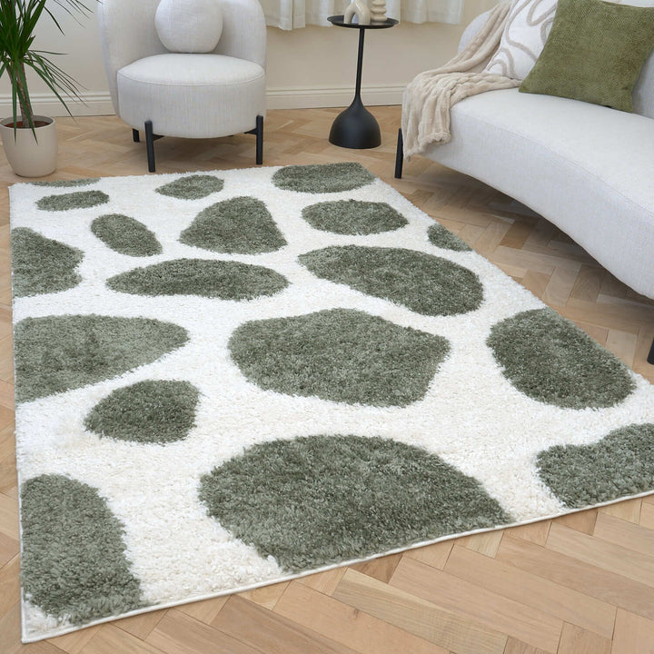 Moodi Shaggy Green, plush underfoot feel, easy to clean | THE RUGS