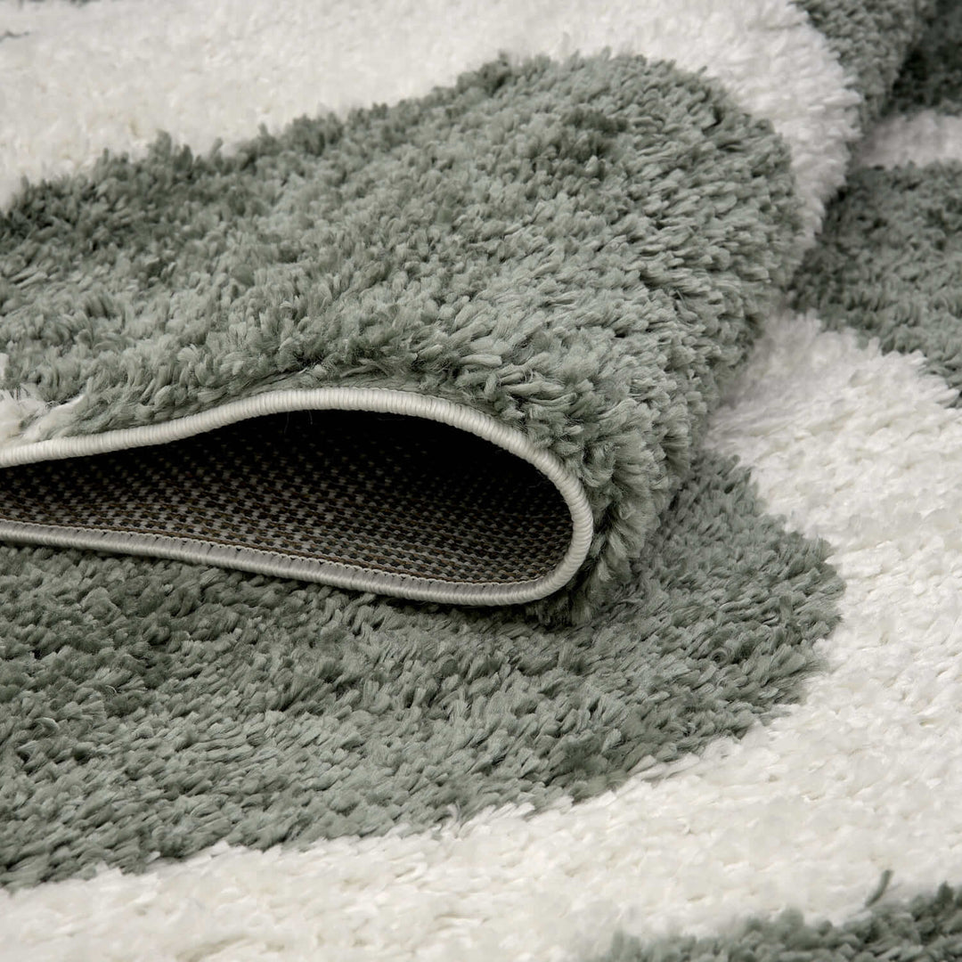 Moodi Shaggy Green, plush underfoot feel, easy to clean | THE RUGS