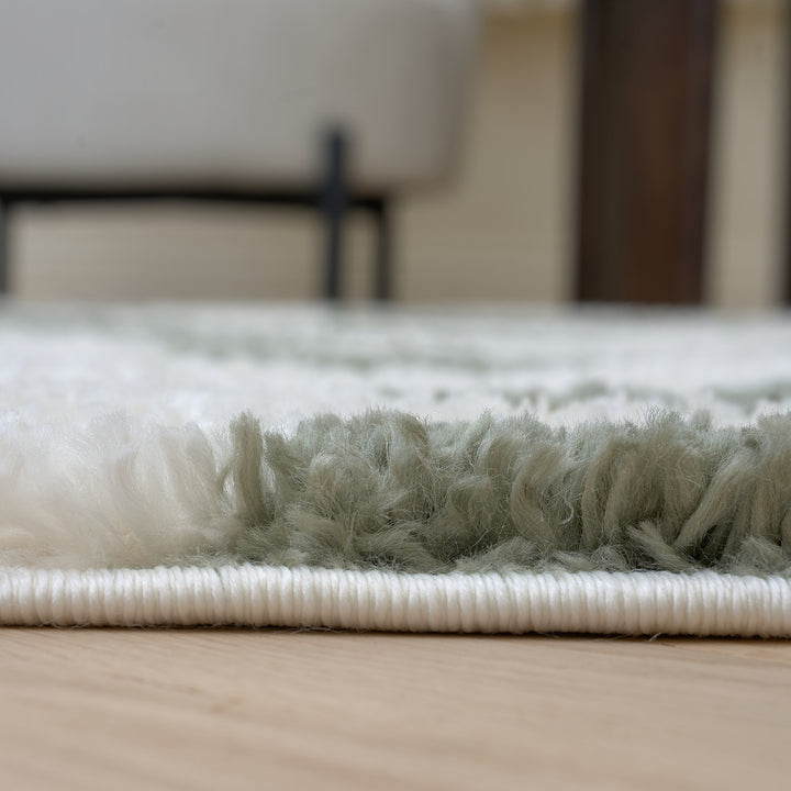 Moodi Shaggy Green, plush underfoot feel, easy to clean | THE RUGS