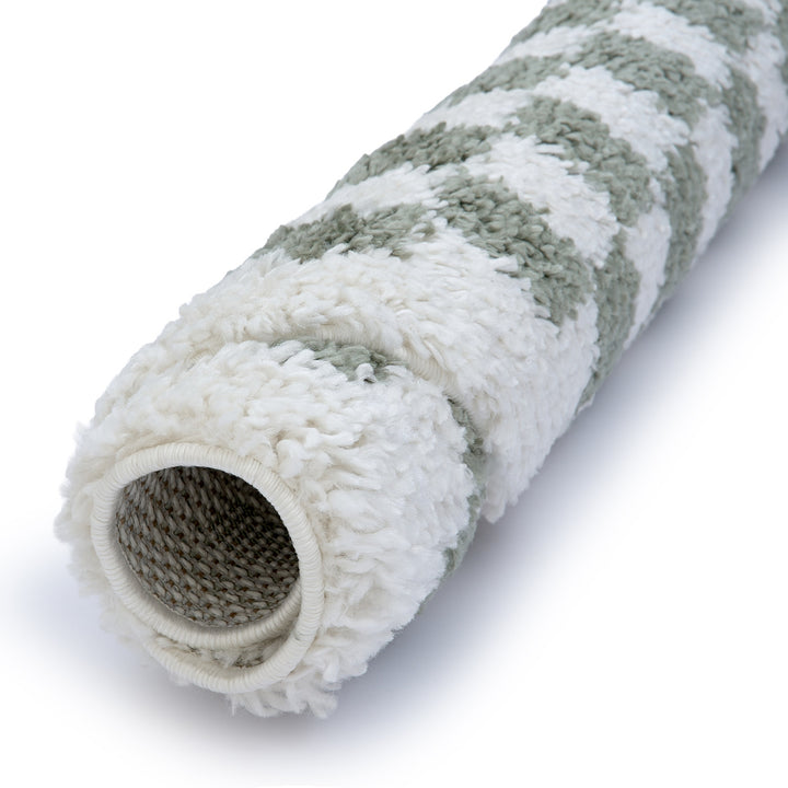 Moodi shaggy Green tartan design rug, Fluffy & soft pile | THE RUGS