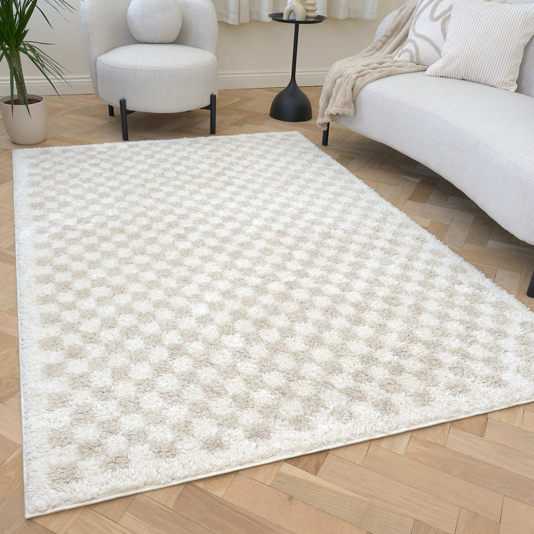 Moodi Shaggy Cream Rug, soft & fluffy pile, tartan design | THE RUGS
