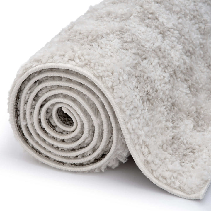 Moodi Shaggy Cream Rug, soft & fluffy pile, tartan design | THE RUGS