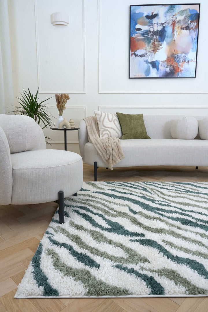 Moodi Shaggy Green Rug, abstract design, 30 mm plush pile | THE RUGS