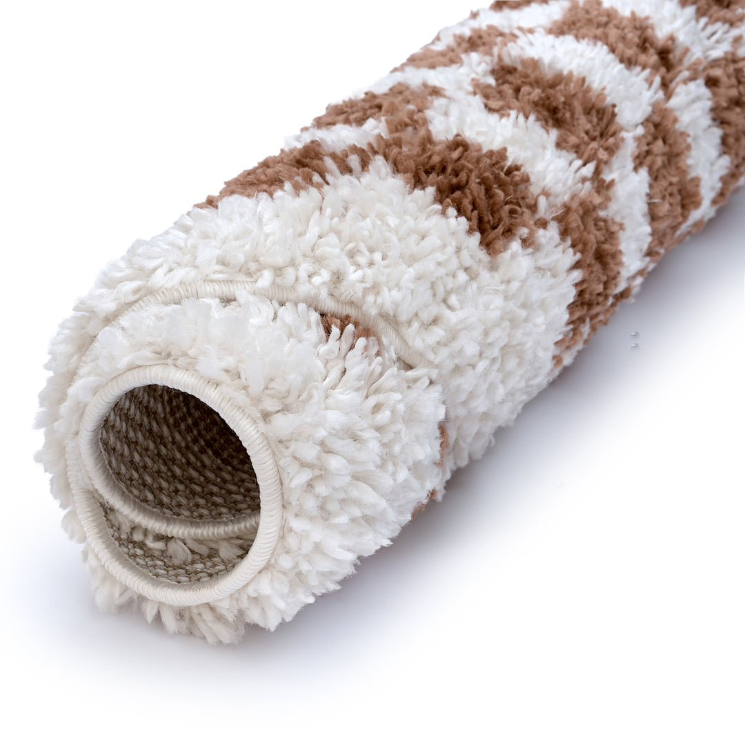 Moodi Shaggy Brown Rug, Tartan design, soft and comfortable pile | THE RUGS