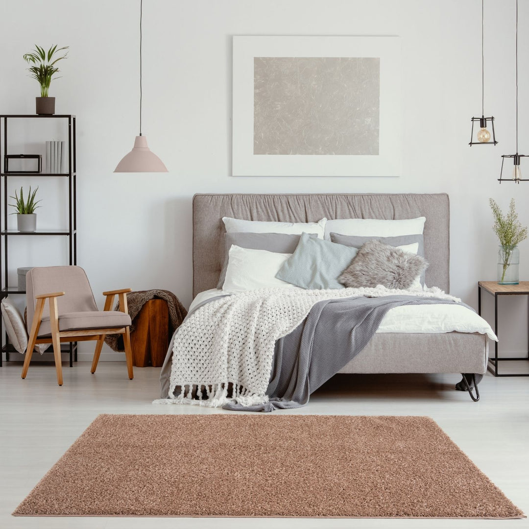 Beige colour Shaggy rug Plain design thick pile, non-shedding.