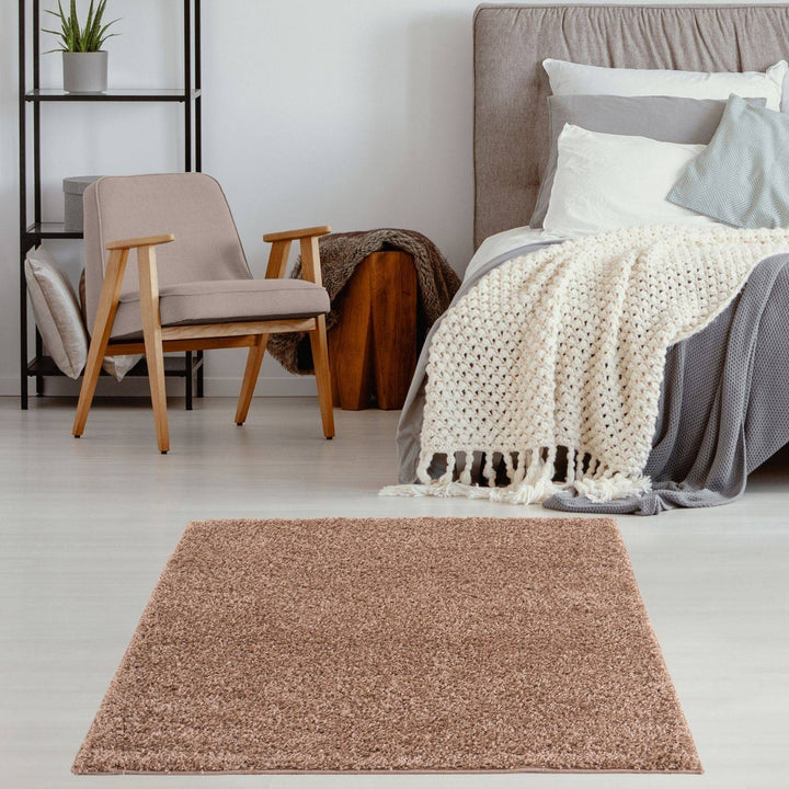 Beige colour Shaggy rug Plain design thick pile, non-shedding.